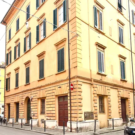 Lejlighed Cavour 3 - Monolocale Luminoso A Due Passi Dalla Torre *